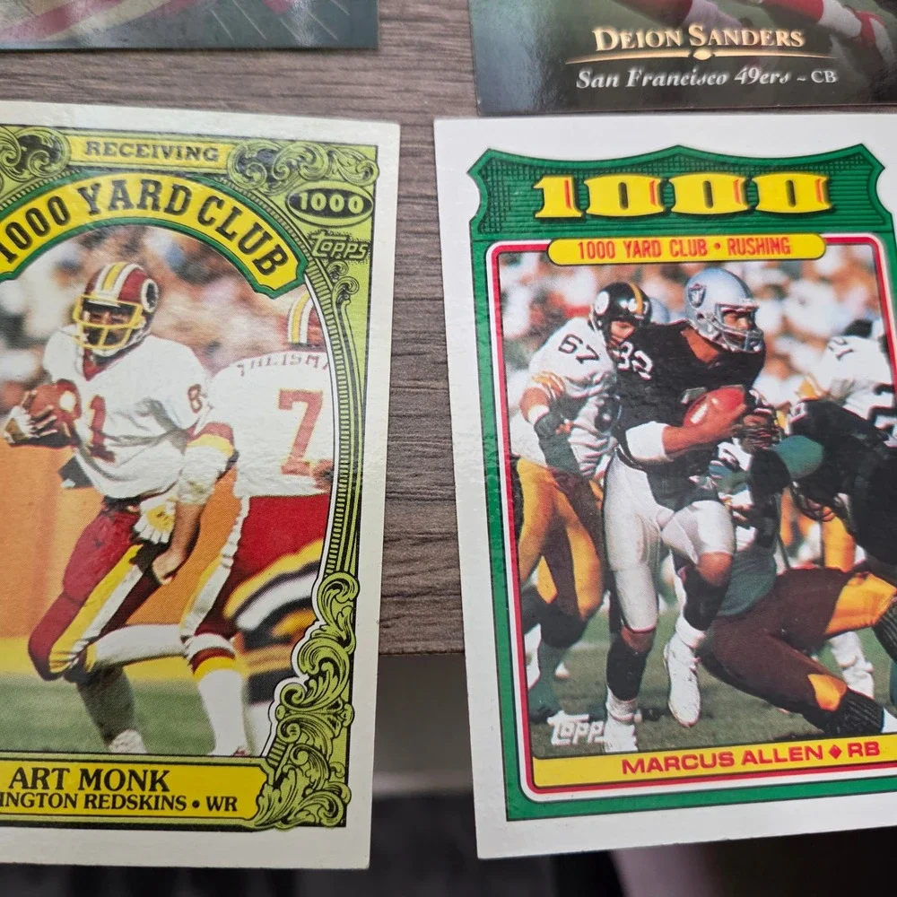 Vintage NFL Football Cards Lot #1 of 25 Montana, S.Young  D.Sanders Jerry Rice